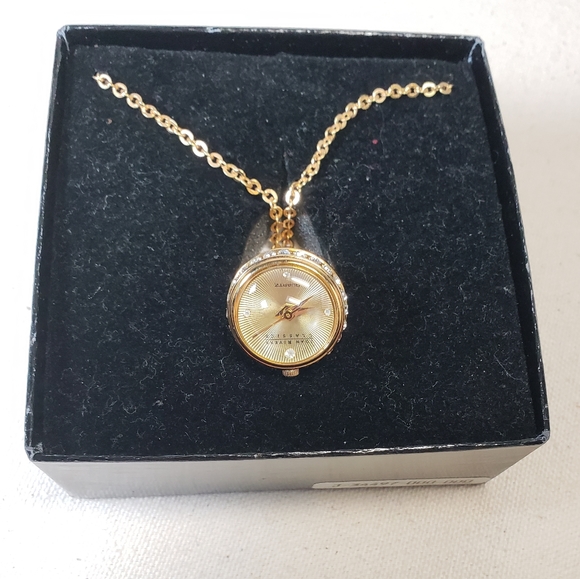 NIB - Joan Rivers Egg watch Pendant J34497 - Picture 6 of 6